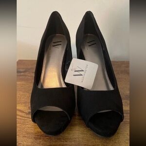 New Women’s Size 7 Worthington Lula Black Heels with Peep Toe New In Box